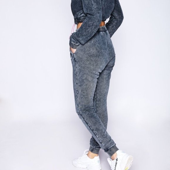 80s style sweatpants